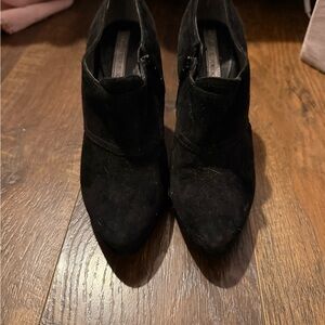 Banana Republic Black Ankle Heeled Boots